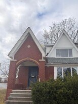 19551 Alcoy Ave in Detroit, MI - Building Photo