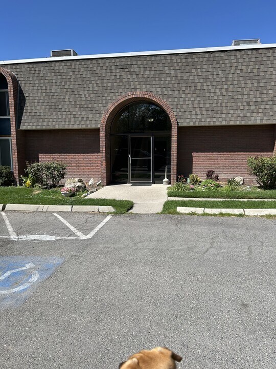 50 Lester Ave in Murray, UT - Building Photo