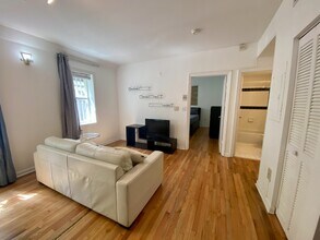 1521 Lenox Ave in Miami Beach, FL - Building Photo - Building Photo