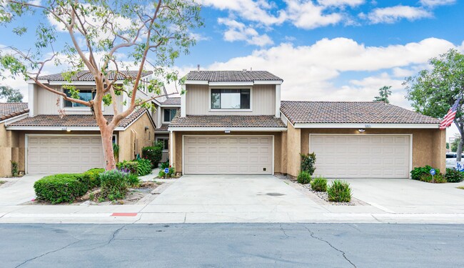 8475 Cherry Blossom St in Rancho Cucamonga, CA - Building Photo - Building Photo