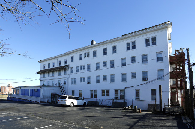 208 3rd Ave in Asbury Park, NJ - Foto de edificio - Building Photo