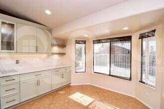 4345 E Meadow Dr in Phoenix, AZ - Building Photo - Building Photo