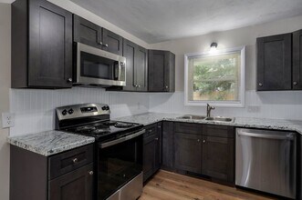 530 S Weller Ave in Springfield, MO - Building Photo - Building Photo