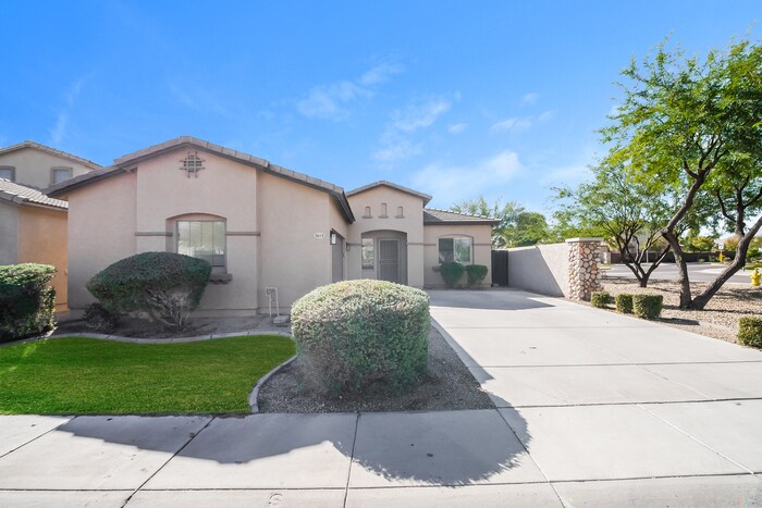 5033 W Harwell Rd in Phoenix, AZ - Building Photo
