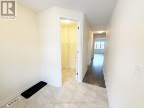 27 STARBOARD Cres in Welland, ON - Building Photo - Building Photo