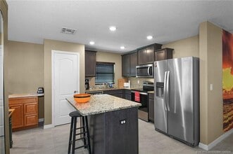 5501 Jamboree Dr in Fort Pierce, FL - Building Photo - Building Photo