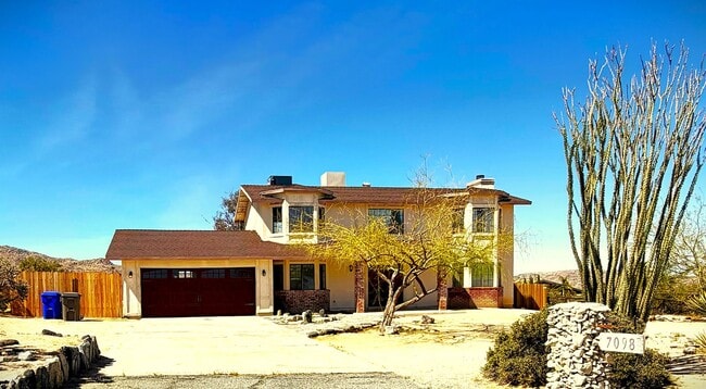 7098 Indian Cove Rd in Twentynine Palms, CA - Building Photo - Building Photo