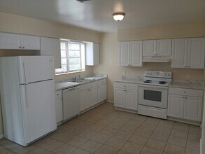 7401 Paso Robles Blvd in Fort Pierce, FL - Building Photo - Building Photo