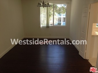 200 N Almont Dr, Unit 202 in Beverly Hills, CA - Building Photo