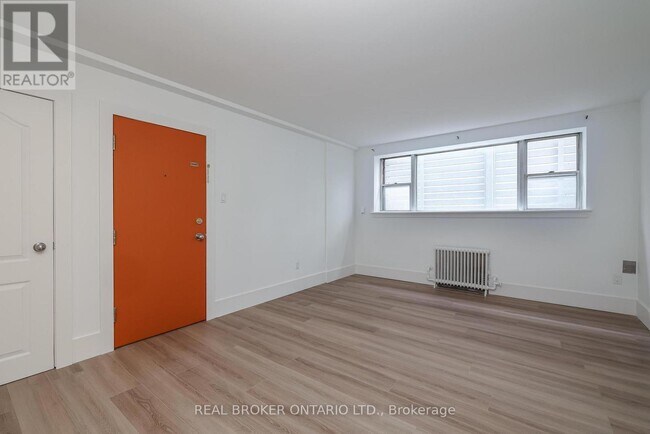 71-71 Murrie St in Toronto, ON - Building Photo - Building Photo