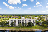 Huntington Lakes in Delray Beach, FL - Foto de edificio - Building Photo