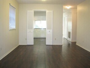 6545 Ascot Ln in Dallas, TX - Building Photo - Building Photo