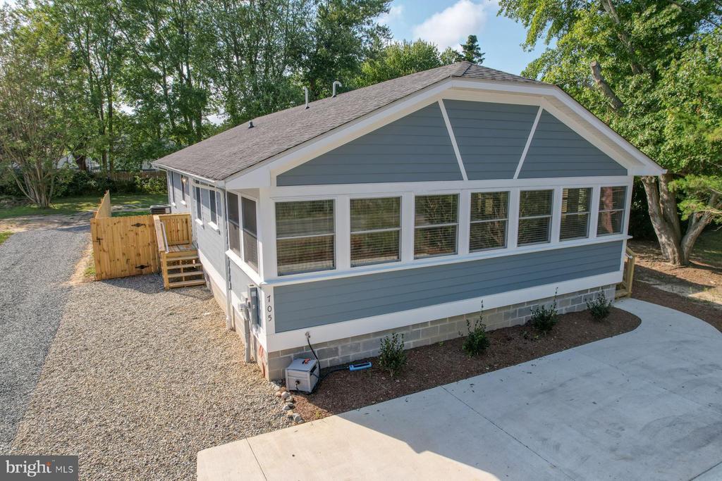 705 Country Club Rd in Rehoboth Beach, DE - Building Photo