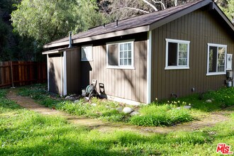1675 Happy Trail in Topanga, CA - Building Photo - Building Photo