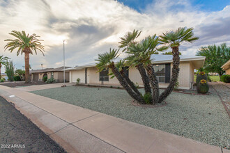 10746 W Tropicana Cir in Sun City, AZ - Building Photo - Building Photo