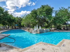 Dakota Ranch Student Apartments in San Marcos, TX - Building Photo - Building Photo