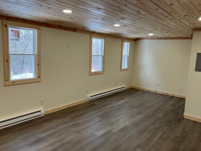 6910 County Road 37, Unit 3