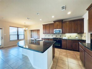 4953 Grinstein Dr in Fort Worth, TX - Building Photo - Building Photo