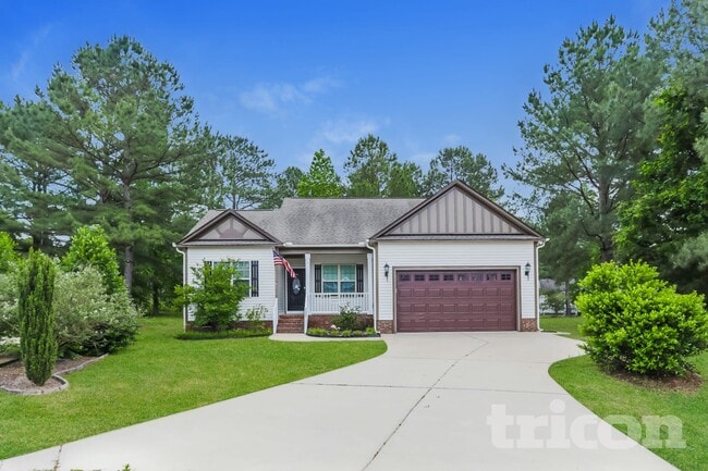 property at 102 Pinewinds Ct