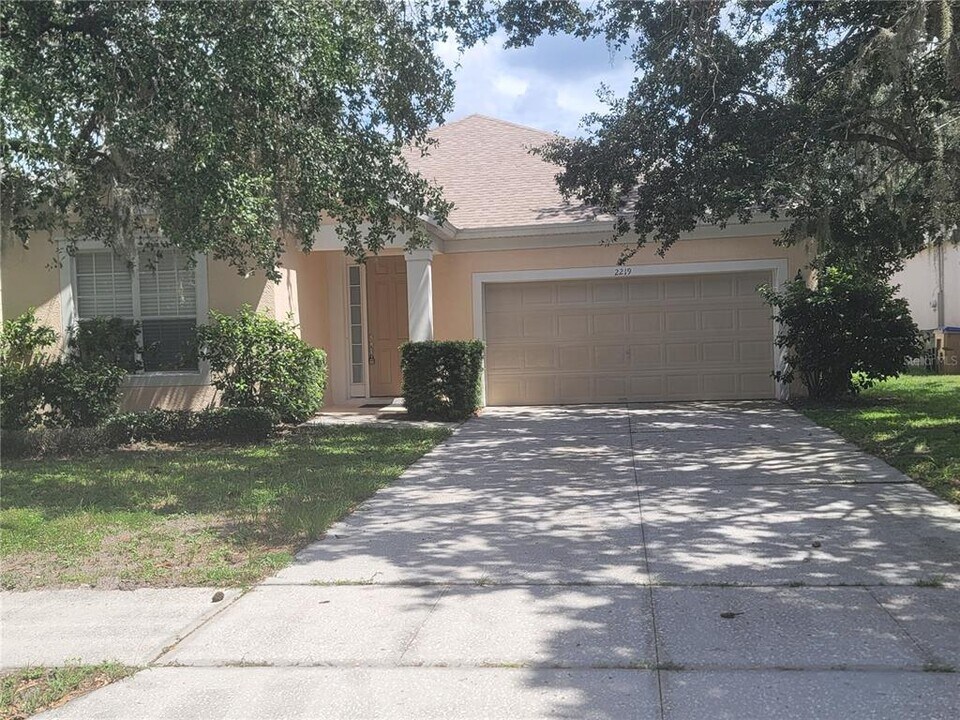 2219 Granger Ave in Kissimmee, FL - Building Photo