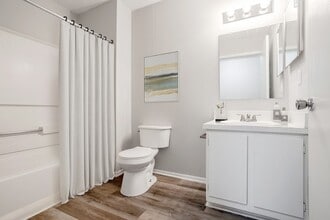 The Poste at Sinclair in Columbus, OH - Foto de edificio - Building Photo