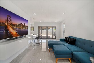 9451 SW 6th Ln in Miami, FL - Building Photo - Building Photo