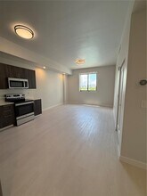 18300 SW 98th Ave in Palmetto Bay, FL - Building Photo - Building Photo