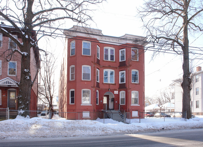 37-39 Elliott St in Hartford, CT - Building Photo - Building Photo