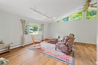 60 Smith Hill Rd in Airmont, NY - Building Photo - Building Photo