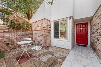 2705 Keller Springs Ct in Carrollton, TX - Building Photo - Building Photo