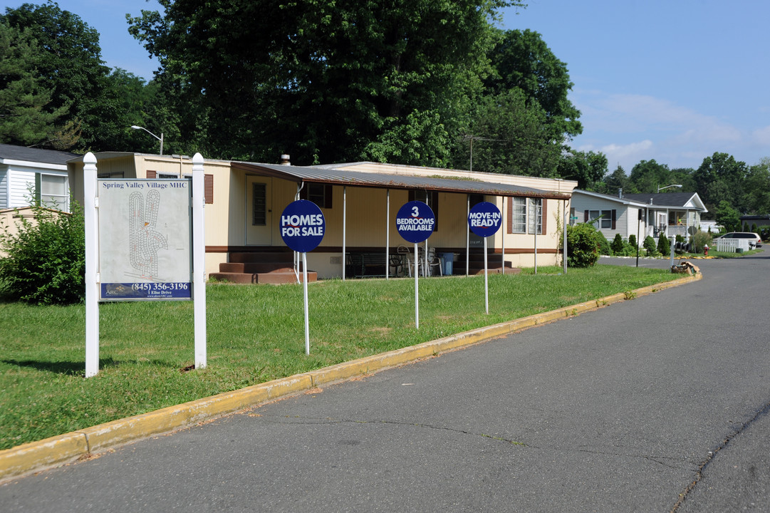 Spring Valley Village in Nanuet, NY - Building Photo