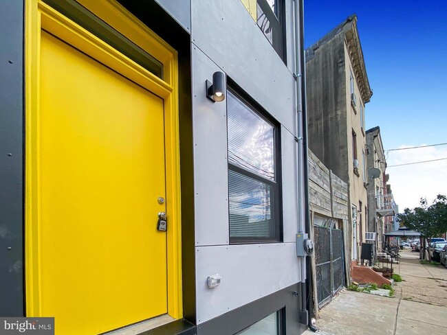 property at 2027 N 5th St