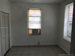 3600 SW 17th Terrace-Unit -3 in Miami, FL - Building Photo - Building Photo