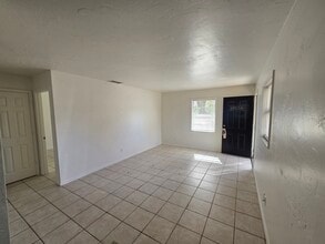 7652 Chase Rd, Unit 7654 in Lakeland, FL - Foto de edificio - Building Photo