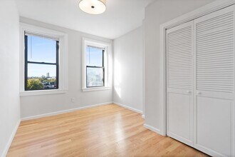 35 Grove St in Boston, MA - Building Photo - Building Photo