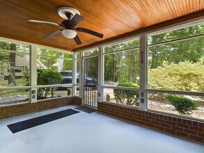 5301 Bemiss Ct in Richmond, VA - Foto de edificio - Building Photo
