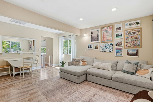 3849 Delmont Ave in Oakland, CA - Building Photo - Building Photo