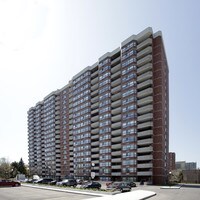 121 Ling Rd in Toronto, ON - Building Photo - Building Photo