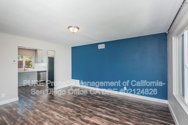 113 Madison St in Oceanside, CA - Building Photo - Building Photo