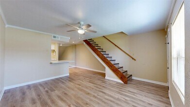 904 University Oaks Blvd, Unit 50 in College Station, TX - Building Photo - Building Photo