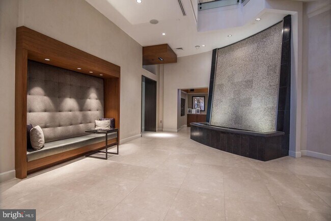 7171 Woodmont Ave-Unit -704 in Bethesda, MD - Building Photo - Building Photo