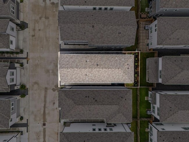 9947 Storehouse Dr in Houston, TX - Building Photo - Building Photo