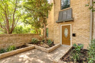 205 Chichester Pl in San Antonio, TX - Building Photo - Building Photo
