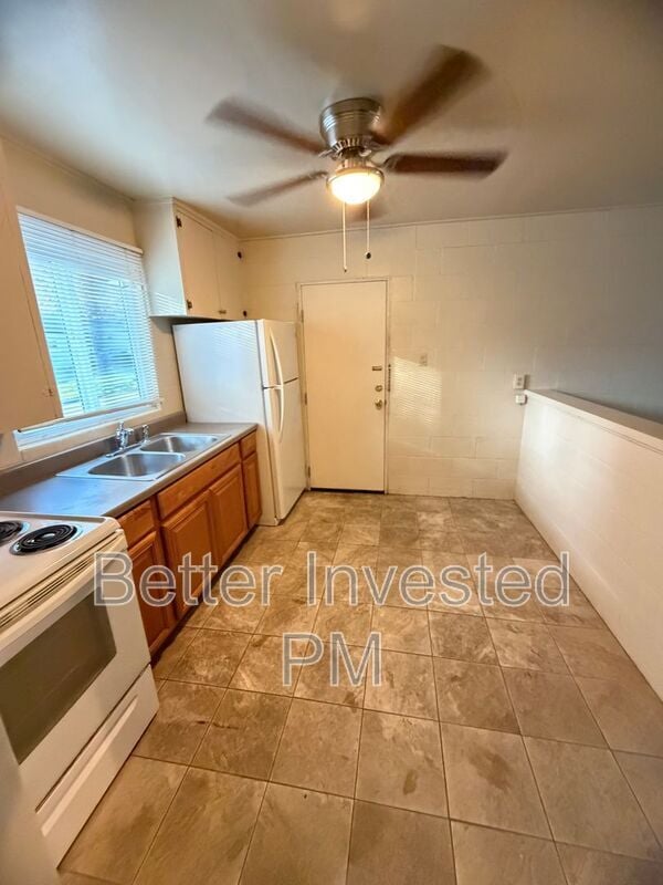 540 Talmage Rd in Ukiah, CA - Foto de edificio - Building Photo