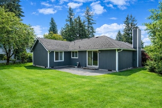 1915 157th St E in Tacoma, WA - Foto de edificio - Building Photo