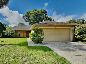 1618 Cassingham Cir in Ocoee, FL - Building Photo