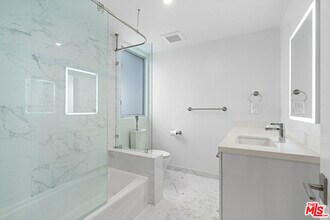 507 Orlando Ave in West Hollywood, CA - Building Photo - Building Photo