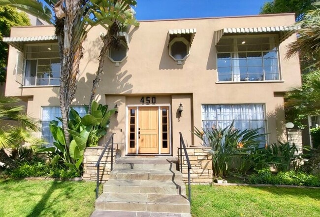 property at 450 Rexford Dr