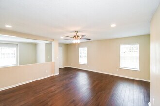 7068 Beekman Lake Dr in Jacksonville, FL - Building Photo - Building Photo