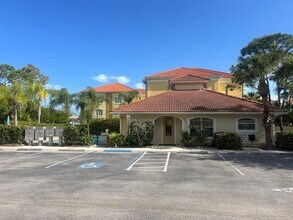 940 Cooper St in Venice, FL - Building Photo - Building Photo